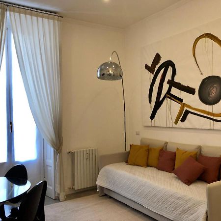 מילאנו Casa Alberto Da Giussano, Elegante Bilocale In Centro Con Balcone Sul Parco מראה חיצוני תמונה