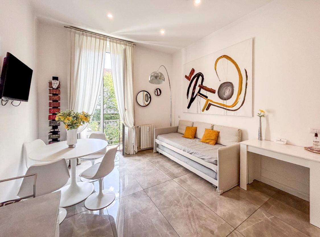 מילאנו Casa Alberto Da Giussano, Elegante Bilocale In Centro Con Balcone Sul Parco מראה חיצוני תמונה